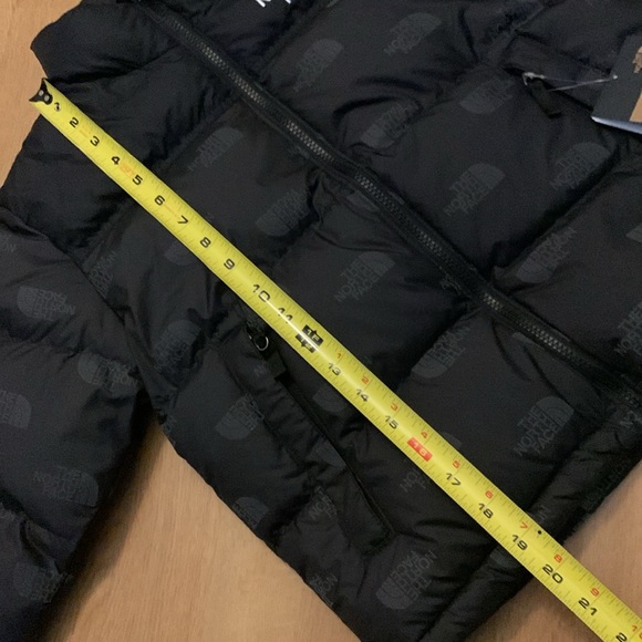 NWT The North Face Teen 1996 Retro Nuptse Jacket, Medium (10) - Picture 7 of 14